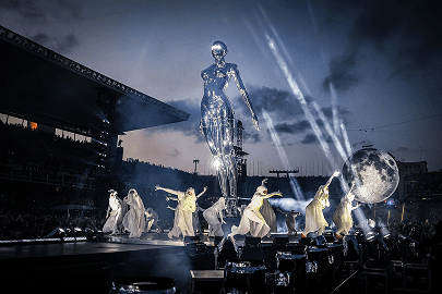 The weekend concert image